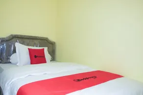 RedDoorz Syariah near Jogja City Mall 2 - Værelse