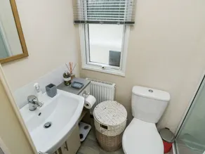 Ocean Pearl , 20 Circular , Challaborough Bay - Bathroom