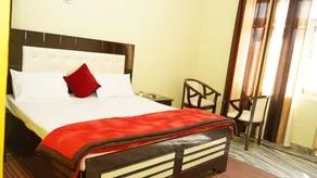 Hotel Apoorva - Rom