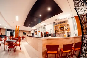 P1 Hotel - Restaurant