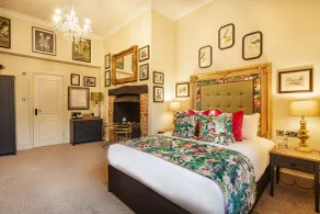 The George Hotel, Amesbury, Wiltshire - The Coaching Inn Group - Habitación