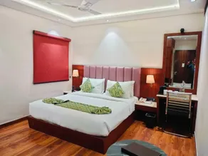 Hotel Raaj Palace - Rum