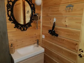 Hotel Stundarfridur - Badezimmer