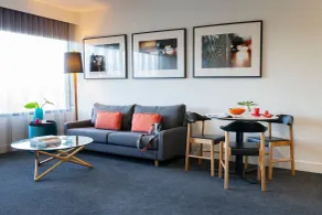 East Hotel and Apartments - Chambre