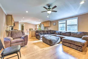 Serene Millry Retreat ~ 4 Mi to Public Lake! - Interiör