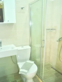 Yannis à Agios Gordios - Salle de bain