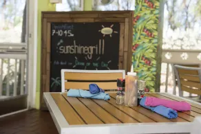 The Sunshine Hotel and Suites - Restaurant