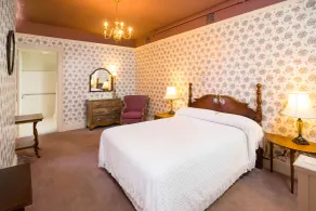 White Springs Manor a Belhurst Property - Room
