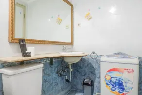 Spacious Classic 1BR Apartment at Taman Beverly - Badeværelse