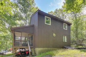 Pools, Lake, AC, Tiki Bar, Skiing: Delaware River - Interni