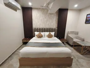 Light House Suite Hubli - Rom
