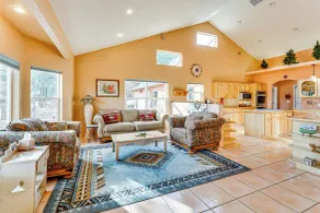 Hunters' Hideaway on 20 Secluded Acres in Taos! - Innenbereich