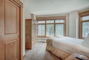 Lone Eagle 2 Bedroom Condo - Room