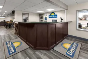 Days Inn by Wyndham Pierre - Hall