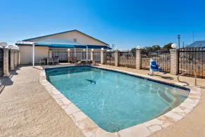 Rodeway Inn Llano - Pool