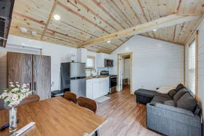 7 Mi to Keaton Beach: Peaceful Perry Gem! - Interior