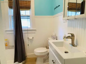 Cozy Bungalow in Downtown Loveland w/Free Bikes! - Badezimmer