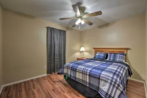 Pet-Friendly Missouri City Home w/ Fenced-In Yard! - Interiör