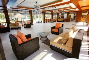 Sta. Maria Homes at One Oasis Cebu Condo - Sitzecke in der Lobby