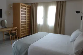Alexandra Beach Hotel - Chambre