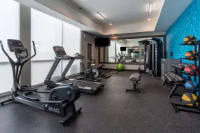 La Quinta Inn & Suites by Wyndham Shorewood - Salle de remise en forme