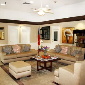 Columbia Lakes Resort Cottages - Lobby