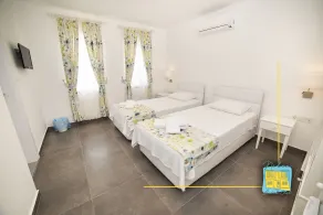 NİLİA BOZCAADA - Room