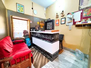 Goroomgo Teerth Guest House Near Kashi Vishwanath Temple Varanasi - Reception