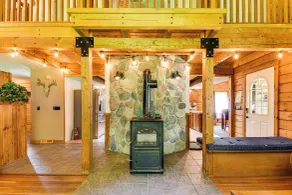 Private Hannibal Cabin With Sauna & Hot Tub! - Interiör