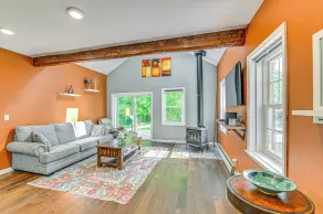 Charming Ballston Spa Home w/ Sauna & Private Pool - Interiør