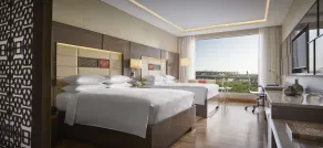 JW Marriott Mumbai Sahar Airport - Room