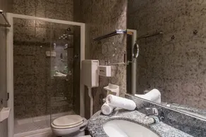 Hotel Royal Torino Centro Congressi - Bathroom