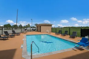 Comfort Inn & Suites Victoria North - Piscine