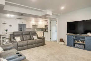Waterfront PNW Escape w/ Deck & Beach Access! - Interior