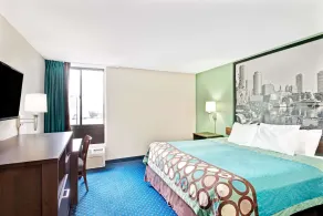 Super 8 by Wyndham Brockton - Chambre