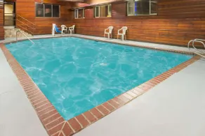 Super 8 by Wyndham Baker City - Piscine