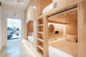 Colo Colo Hostel Valencia - Single Private Beds - Rum