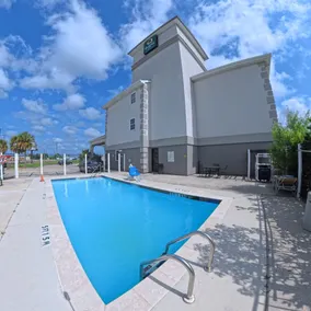 Quality Inn & Suites Houma - Pool