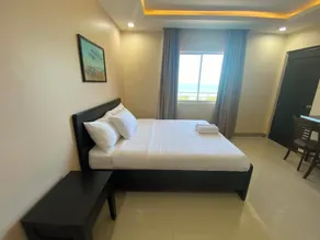 Collection O Weber Hotel - Chambre