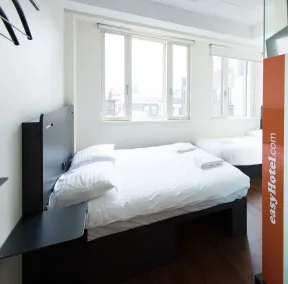 easyHotel The Hague City Centre - Værelse
