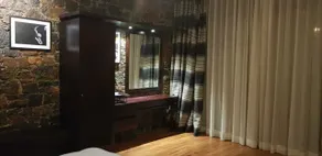 Riverston mountain view bungalow - Habitación