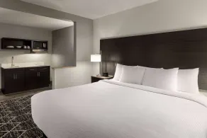 La Quinta Inn & Suites by Wyndham Lake George - Chambre