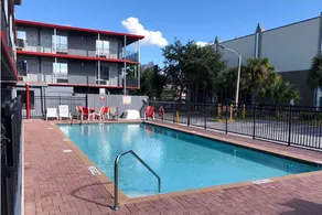 Travelodge by Wyndham Orlando at Heart of International Drive - Pool