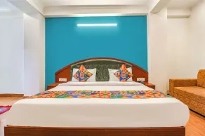 FabHotel Lime Tree - Nr Yashobhoomi Convention Centre - Værelse