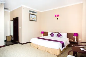 Hai Ba Trung Hotel & Spa - Room
