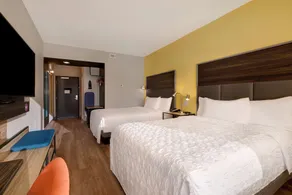 TRU BY Hilton Galveston - Room