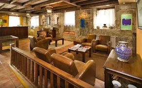 Hotel O Portelo Rural - Sitzecke in der Lobby