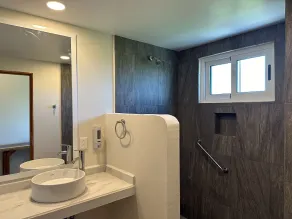 Oneiro Suites with Sea View - Baño