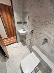 Hotel Lavish Park - Baño