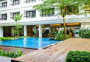 UMA Residence - Piscine